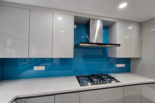 476147775_1220042250125409_1066440703084479033_n Glass splashback Birmingham